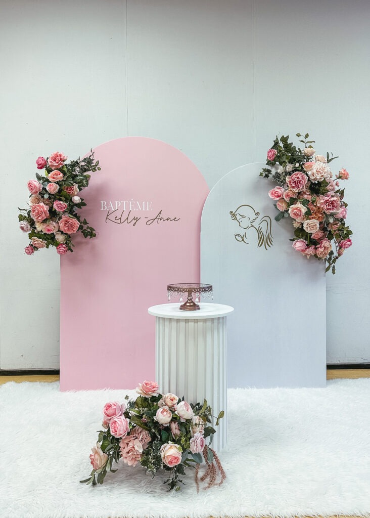 Décorations pour un baptême floral